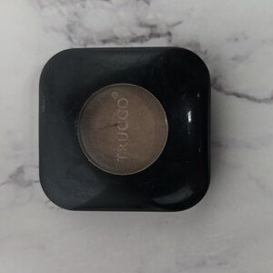 Sebastian Trucco Discontinued Eye Shadow in the Shade - Ficelle.
